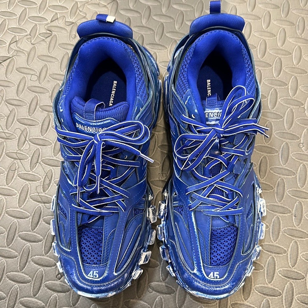 Balenciaga. Men’s shoe.  Worn once.